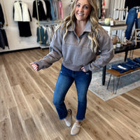 Bonnie Collared Buttoned Sweatshirt