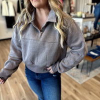 Bonnie Collared Buttoned Sweatshirt