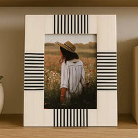 Black + White Resin Abstract Frame