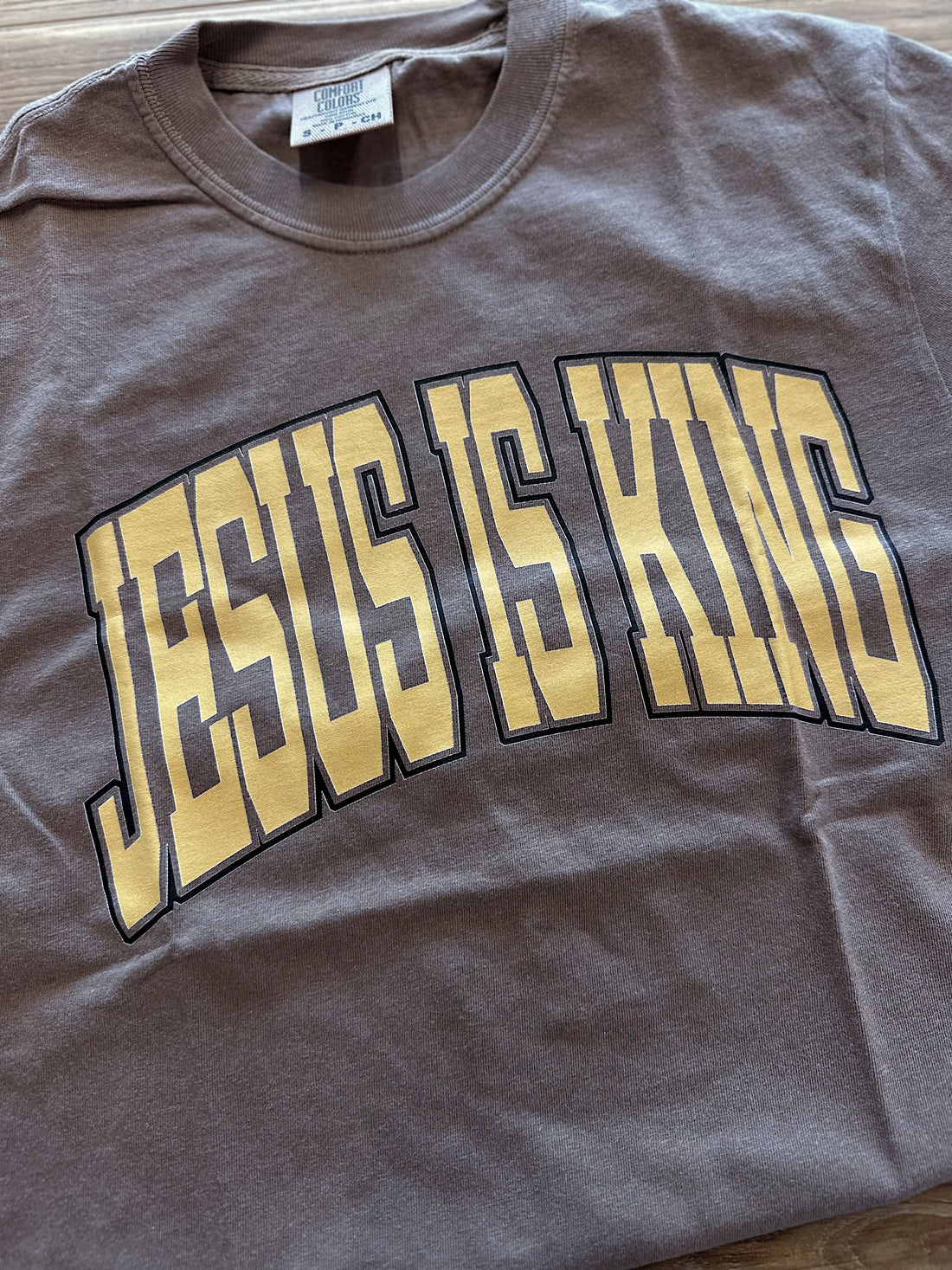 Jesus Is King Graphic Tee