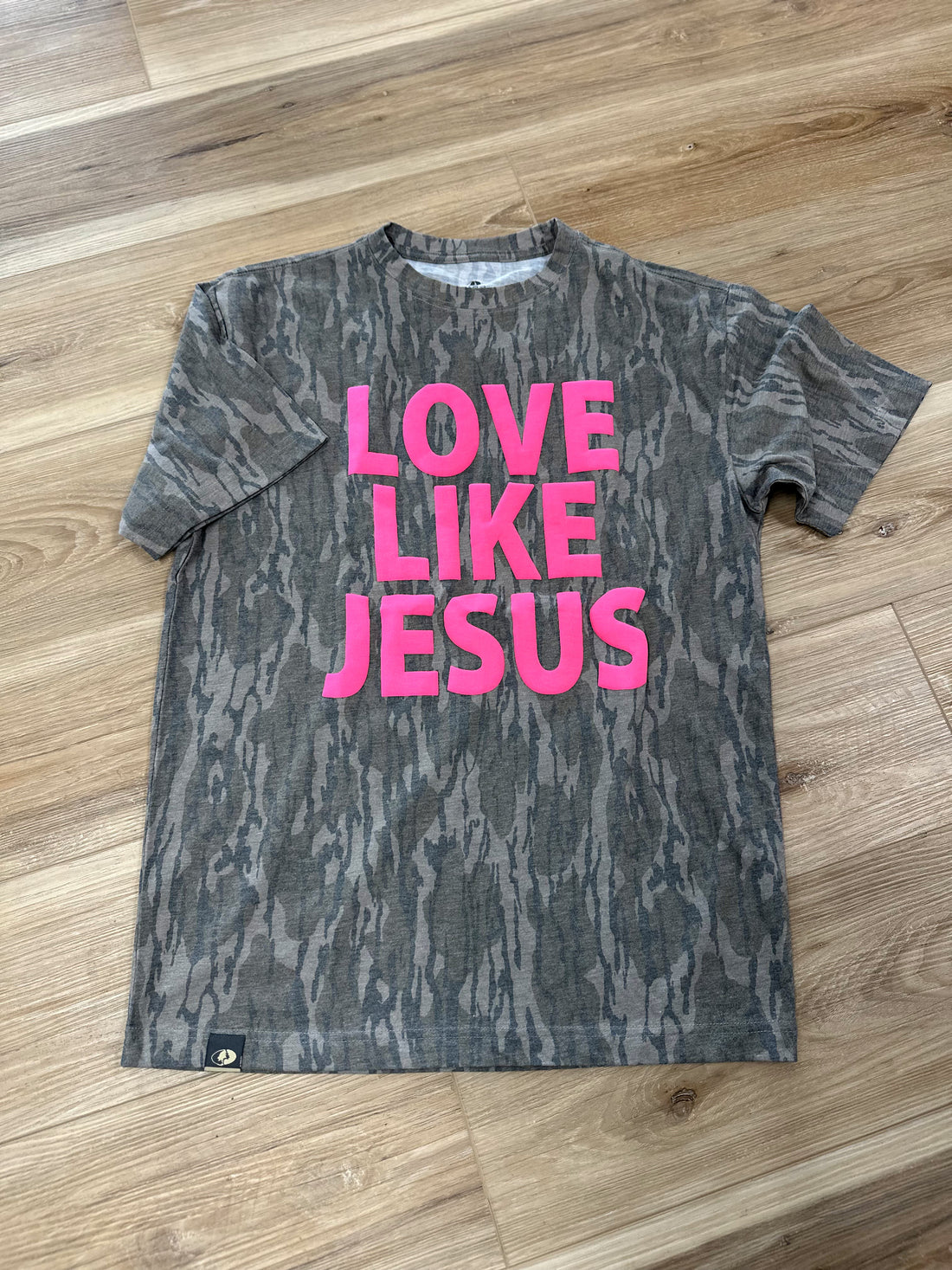 Love Like Jesus Camo Tee