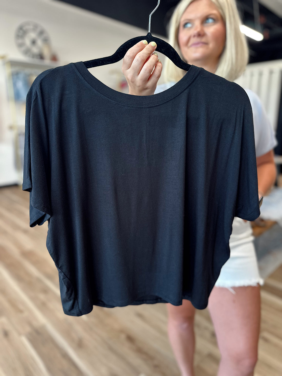 Sydney Round Neck Basic Tee
